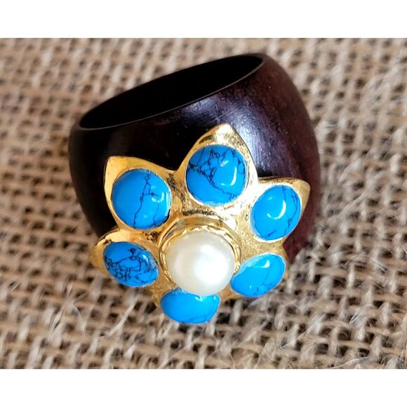 Vintage Mahogany Hardwood Wooden Shank Genuine Pearl, Faux Turquoise 80's Ring - Picture 5 of 9